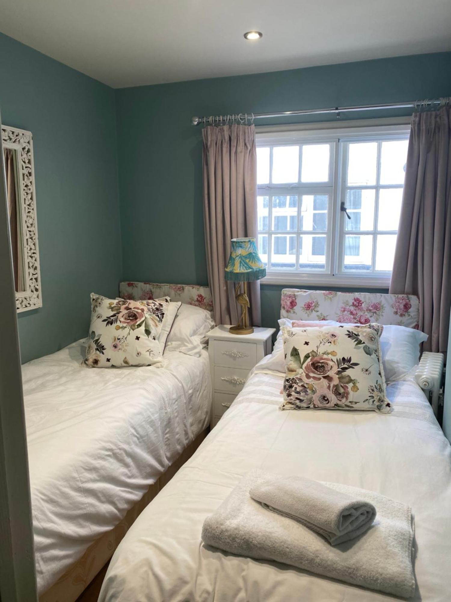 Monmouth House Apartments, Lyme Regis Old Town, Dog Friendly, Parking Dış mekan fotoğraf